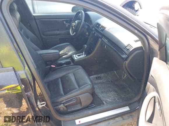 ✅ 2008 Audi A4 2.0T • VIN: WAUBF78E58A168932 • Lot: 42702313. Wystawiony na IAAI z przebiegiem Nie podano. Bezpłatny archiwum sprzedaży aukcyjnych z USA i szczegółowy raport historii pojazdu na DreamBid. Zdjęcie 5.