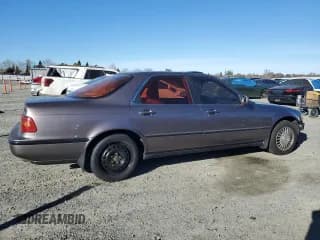 ✅ 1991 Acura Legend L • VIN: JH4KA7662MC029951 • Lot: 88369005. Wystawiony na Copart z przebiegiem 129 012 mil. Bezpłatny archiwum sprzedaży aukcyjnych z USA i szczegółowy raport historii pojazdu na DreamBid. Zdjęcie 3.