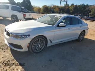 ✅ 2019 BMW 5 Series 530i • VIN: WBAJA5C56KBX86770 • Lot: 89549785. Wystawiony na Copart z przebiegiem 112 769 mil. Bezpłatny archiwum sprzedaży aukcyjnych z USA i szczegółowy raport historii pojazdu na DreamBid. Zdjęcie 1.
