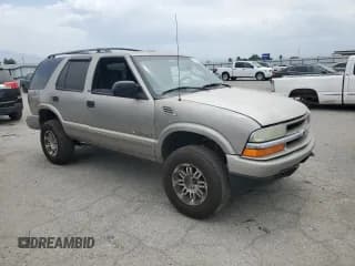 ✅ 2002 Chevrolet Blazer LS • VIN: 1GNDT13W52K153132 • Lot: 59196505. Wystawiony na Copart z przebiegiem 180 251 mil. Bezpłatny archiwum sprzedaży aukcyjnych z USA i szczegółowy raport historii pojazdu na DreamBid. Zdjęcie 4.