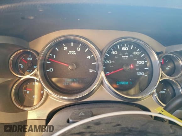 ✅ 2007 Chevrolet Silverado 2500HD 1LT • VIN: 1GCHK23677F506019 • Лот: 94180515. Опубликован ранее на Copart с пробегом 365 114 миль. Бесплатный доступ к архиву аукционных продаж из США и подробный отчёт об истории автомобиля на DreamBid. Изображение 9.