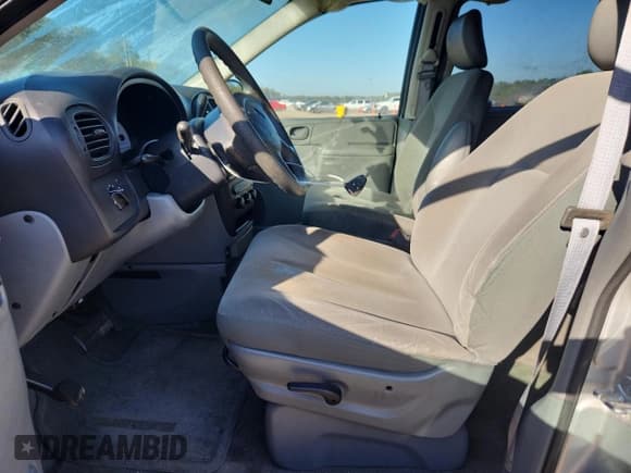 ✅ 2007 Dodge Caravan SE • VIN: 1D4GP25R17B238437 • Lot: 87222505. Wystawiony na Copart z przebiegiem 121 143 mil. Bezpłatny archiwum sprzedaży aukcyjnych z USA i szczegółowy raport historii pojazdu na DreamBid. Zdjęcie 7.