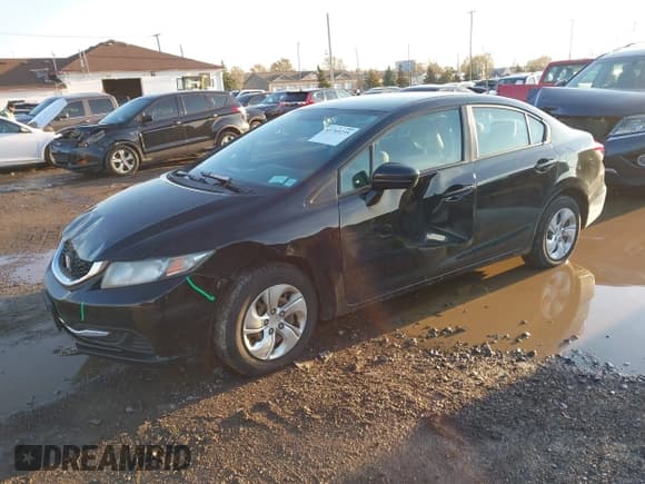 ✅ 2015 Honda Civic LX • VIN: 19XFB2F5XFE296096 • Лот: 43769235. Опубликован ранее на IAAI с пробегом 157 903 миль. Бесплатный доступ к архиву аукционных продаж из США и подробный отчёт об истории автомобиля на DreamBid. Изображение 2.