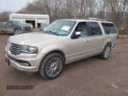 ✅ 2017 Lincoln Navigator Select • VIN: 5LMJJ3JT5HEL02760 • Lot: 41731254. Wystawiony na IAAI z przebiegiem 189 007 mil. Bezpłatny archiwum sprzedaży aukcyjnych z USA i szczegółowy raport historii pojazdu na DreamBid. Zdjęcie 2.