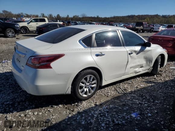 ✅ 2013 Nissan Altima S • VIN: 1N4AL3AP6DC126513 • Lot: 79895784. Wystawiony na Copart z przebiegiem 160 585 mil. Bezpłatny archiwum sprzedaży aukcyjnych z USA i szczegółowy raport historii pojazdu na DreamBid. Zdjęcie 3.