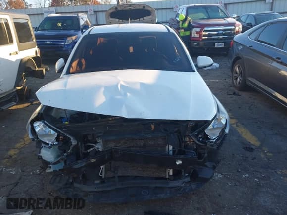 ✅ 2018 Hyundai Accent SE • VIN: 3KPC24A33JE025524 • Лот: 41074654. Опубликован ранее на IAAI с пробегом 132 252 миль. Бесплатный доступ к архиву аукционных продаж из США и подробный отчёт об истории автомобиля на DreamBid. Изображение 12.