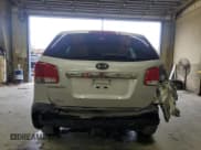 ✅ 2012 Kia Sorento LX • VIN: 5XYKT3A12CG229058 • Lot: 89854405. Listed on Copart with 194,490 mi. Free auction sales archive from the USA and detailed vehicle history report at DreamBid. Image 6.