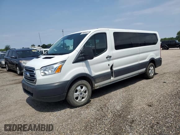 ✅ 2018 Ford Transit Passenger XL • VIN: 1FBZX2YG3JKB06453 • Лот: 57518745. Опубликован ранее на Copart с пробегом 137 724 миль. Бесплатный доступ к архиву аукционных продаж из США и подробный отчёт об истории автомобиля на DreamBid. Изображение 1.