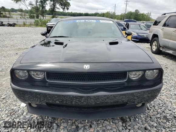 ✅ 2009 Dodge Challenger SE • VIN: 2B3LJ44V19H504283 • Lot: 63789594. Wystawiony na Copart z przebiegiem 151 167 mil. Bezpłatny archiwum sprzedaży aukcyjnych z USA i szczegółowy raport historii pojazdu na DreamBid. Zdjęcie 5.