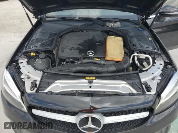 ✅ 2020 Mercedes-Benz C 300 • VIN: WDDWJ8DB5LF956891 • Lot: 53087975. Wystawiony na Copart z przebiegiem 38 655 mil. Bezpłatny archiwum sprzedaży aukcyjnych z USA i szczegółowy raport historii pojazdu na DreamBid. Zdjęcie 11.