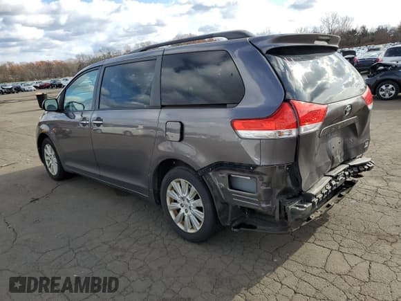 ✅ 2012 Toyota Sienna XLE • VIN: 5TDDK3DC1CS046925 • Lot: 92306815. Listed on Copart with 88,586 mi. Free auction sales archive from the USA and detailed vehicle history report at DreamBid. Image 2.