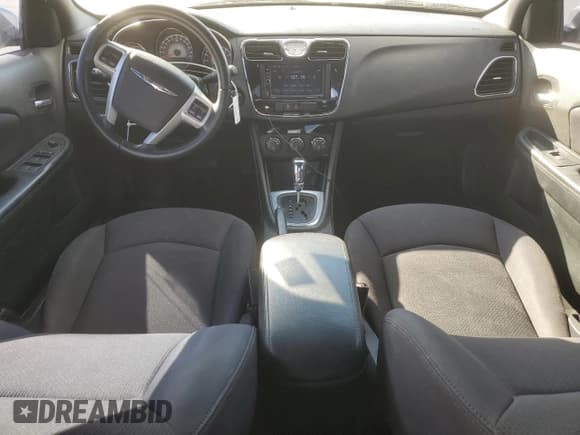 ✅ 2014 Chrysler 200 Touring • VIN: 1C3CCBBB6EN176984 • Lot: 86639345. Listed on Copart with 97,153 mi. Free auction sales archive from the USA and detailed vehicle history report at DreamBid. Image 8.
