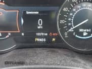 ✅ 2017 Lincoln MKC Select • VIN: 5LMCJ2D94HUL12463 • Лот: 43749231. Опубликован ранее на IAAI с пробегом 100 781 миль. Бесплатный доступ к архиву аукционных продаж из США и подробный отчёт об истории автомобиля на DreamBid. Изображение 16.