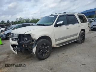 ✅ 2007 Lincoln Navigator • VIN: 5LMFU27567LJ15649 • Lot: 50902735. Wystawiony na Copart z przebiegiem 177 620 mil. Bezpłatny archiwum sprzedaży aukcyjnych z USA i szczegółowy raport historii pojazdu na DreamBid. Zdjęcie 1.