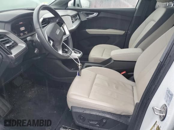 ✅ 2023 Audi Q4 e-tron Premium Plus • VIN: WA1L2BFZ1PP034016 • Lot: 62877285. Listed on Copart with 25,255 mi. Free auction sales archive from the USA and detailed vehicle history report at DreamBid. Image 7.