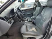 ✅ 2002 BMW 3 Series 325i • VIN: WBAET37432NG83504 • Lot: 69081395. Listed on Copart with 206,433 mi. Free auction sales archive from the USA and detailed vehicle history report at DreamBid. Image 7.