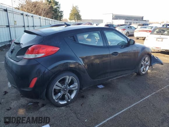 ✅ 2013 Hyundai Veloster w/Black Int • VIN: KMHTC6AD4DU104672 • Lot: 84992204. Listed on Copart with 188,063 mi. Free auction sales archive from the USA and detailed vehicle history report at DreamBid. Image 3.