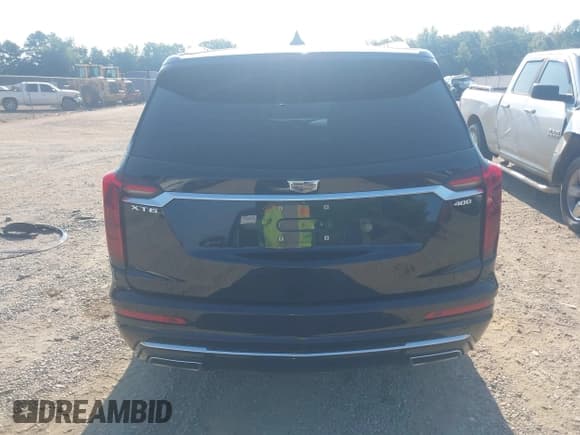 ✅ 2020 Cadillac XT6 FWD Premium Luxury • VIN: 1GYKPCRS0LZ175644 • Lot: 42933084. Wystawiony na IAAI z przebiegiem 139 767 mil. Bezpłatny archiwum sprzedaży aukcyjnych z USA i szczegółowy raport historii pojazdu na DreamBid. Zdjęcie 17.