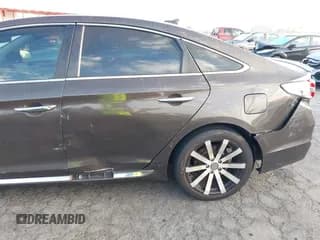 ✅ 2016 Hyundai Sonata Sport • VIN: 5NPE34AF1GH415140 • Лот: 43296184. Опубликован ранее на IAAI с пробегом 137 321 миль. Бесплатный доступ к архиву аукционных продаж из США и подробный отчёт об истории автомобиля на DreamBid. Изображение 6.