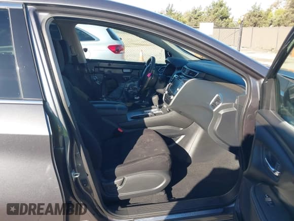 ✅ 2019 Nissan Murano SL • VIN: 5N1AZ2MS5KN106348 • Lot: 43722853. Listed on IAAI with 40,659 mi. Free auction sales archive from the USA and detailed vehicle history report at DreamBid. Image 5.