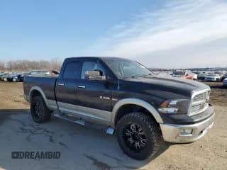 ✅ 2010 Dodge 1500 Laramie • VIN: 1D7RV1GT6AS163133 • Lot: 86348084. Wystawiony na Copart z przebiegiem 125 013 mil. Bezpłatny archiwum sprzedaży aukcyjnych z USA i szczegółowy raport historii pojazdu na DreamBid. Zdjęcie 4.