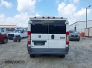 ✅ 2016 Ram ProMaster Cargo • VIN: 3C6TRVAG3GE111100 • Lot: 43040478. Wystawiony na IAAI z przebiegiem 166 101 mil. Bezpłatny archiwum sprzedaży aukcyjnych z USA i szczegółowy raport historii pojazdu na DreamBid. Zdjęcie 17.