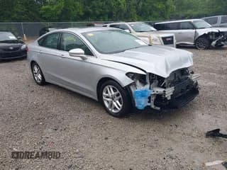 ✅ 2015 Ford Fusion SE • VIN: 3FA6P0HD5FR252340 • Lot: 42389846. Wystawiony na IAAI z przebiegiem 61 872 mil. Bezpłatny archiwum sprzedaży aukcyjnych z USA i szczegółowy raport historii pojazdu na DreamBid. Zdjęcie 1.