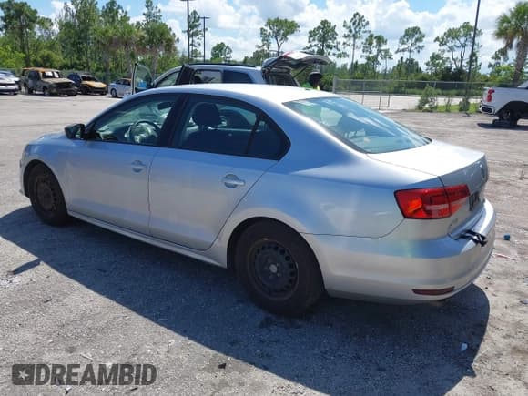 ✅ 2015 Volkswagen Jetta S • VIN: 3VW2K7AJ5FM287079 • Lot: 42982398. Listed on IAAI with 104,408 mi. Free auction sales archive from the USA and detailed vehicle history report at DreamBid. Image 3.