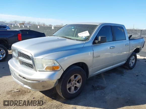 ✅ 2009 Dodge 1500 TRX • VIN: 1D3HB13P99S806102 • Lot: 41361469. Wystawiony na IAAI z przebiegiem 205 577 mil. Bezpłatny archiwum sprzedaży aukcyjnych z USA i szczegółowy raport historii pojazdu na DreamBid. Zdjęcie 17.