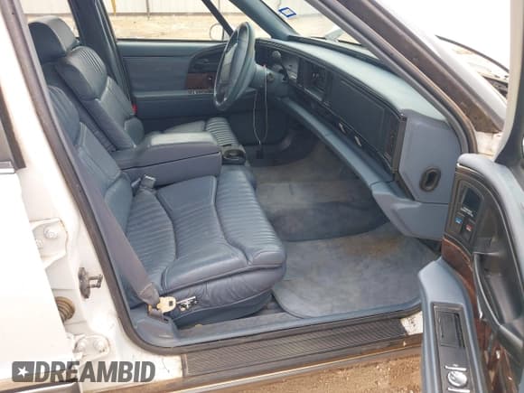 ✅ 1994 Buick Park Avenue Ultra • VIN: 1G4CU5212R1632585 • Lot: 42950180. Listed on IAAI with 115,240 mi. Free auction sales archive from the USA and detailed vehicle history report at DreamBid. Image 5.