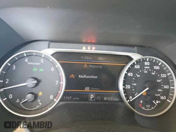 ✅ 2025 Nissan Sentra SV • VIN: 3N1AB8CV6SY370627 • Lot: 89793325. Listed on Copart with 1,707 mi. Free auction sales archive from the USA and detailed vehicle history report at DreamBid. Image 9.