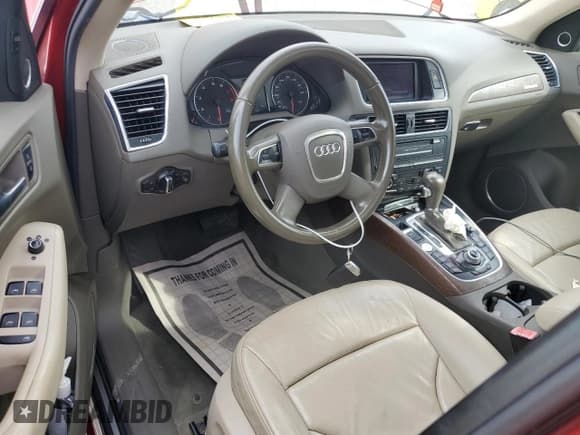 ✅ 2010 Audi Q5 Prestige • VIN: WA1VKAFP2AA092633 • Lot: 74021974. Wystawiony na Copart z przebiegiem 144 337 mil. Bezpłatny archiwum sprzedaży aukcyjnych z USA i szczegółowy raport historii pojazdu na DreamBid. Zdjęcie 8.