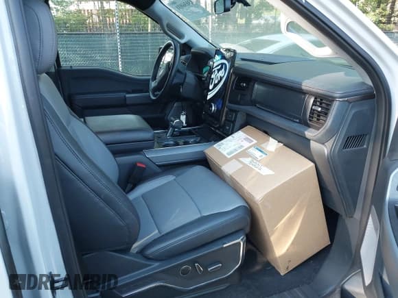 ✅ 2023 Ford F-150 Lightning Pro • VIN: 1FT6W1EV3PWG54808 • Lot: 43036931. Listed on IAAI with 42,398 mi. Free auction sales archive from the USA and detailed vehicle history report at DreamBid. Image 5.