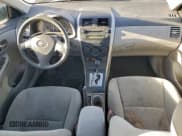 ✅ 2010 Toyota Corolla LE • VIN: 1NXBU4EEXAZ329240 • Lot: 94328365. Wystawiony na Copart z przebiegiem 187 543 mil. Bezpłatny archiwum sprzedaży aukcyjnych z USA i szczegółowy raport historii pojazdu na DreamBid. Zdjęcie 8.