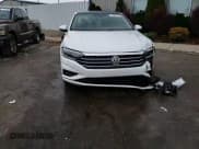 ✅ 2019 Volkswagen Jetta SEL Premium • VIN: 3VWGB7BU2KM167748 • Lot: 71661115. Listed on Copart with 134,681 mi. Free auction sales archive from the USA and detailed vehicle history report at DreamBid. Image 13.