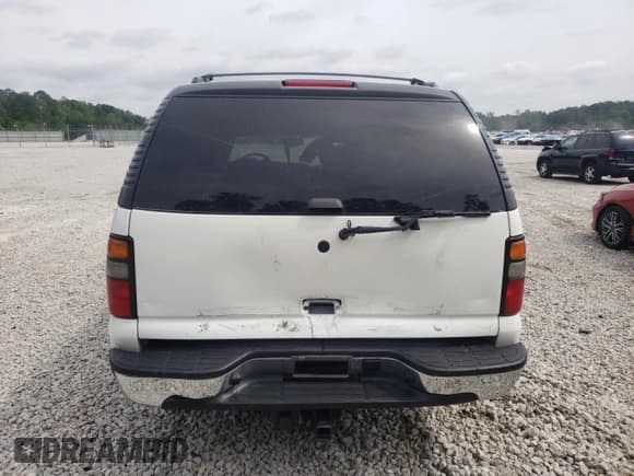 ✅ 2006 Chevrolet Suburban LS • VIN: 3GNEC16Z36G116037 • Лот: 56738665. Опубликован ранее на Copart с пробегом 212 540 миль. Бесплатный доступ к архиву аукционных продаж из США и подробный отчёт об истории автомобиля на DreamBid. Изображение 6.