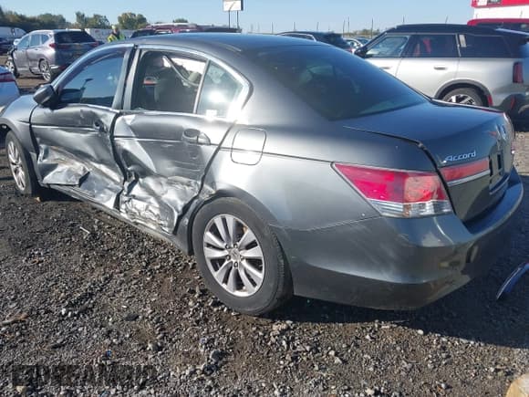 ✅ 2011 Honda Accord EX • VIN: 1HGCP2F70BA033393 • Lot: 43531012. Listed on IAAI with 216,455 mi. Free auction sales archive from the USA and detailed vehicle history report at DreamBid. Image 3.