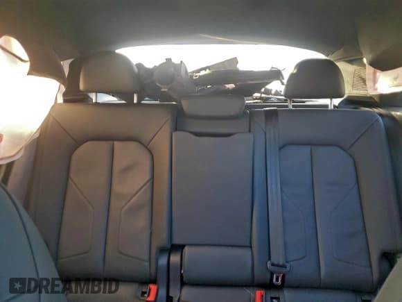 ✅ 2024 Audi Q3 S line Premium • VIN: WA1DECF35R1123171 • Lot: 94048225. Wystawiony na Copart z przebiegiem Nie podano. Bezpłatny archiwum sprzedaży aukcyjnych z USA i szczegółowy raport historii pojazdu na DreamBid. Zdjęcie 10.