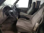 ✅ 2000 GMC Safari • VIN: 1GKDM19W3YB522466 • Lot: 54231135. Wystawiony na Copart z przebiegiem 173 078 mil. Bezpłatny archiwum sprzedaży aukcyjnych z USA i szczegółowy raport historii pojazdu na DreamBid. Zdjęcie 7.