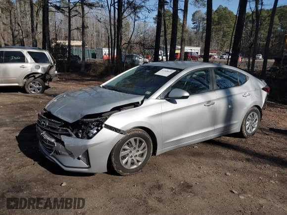 ✅ 2019 Hyundai Elantra SE • VIN: 5NPD74LF8KH470111 • Lot: 41348635. Listed on IAAI with 109,880 mi. Free auction sales archive from the USA and detailed vehicle history report at DreamBid. Image 2.