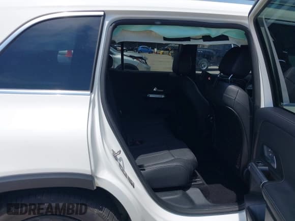 ✅ 2021 Mercedes-Benz GLB 250 • VIN: W1N4M4GB1MW087360 • Lot: 42977317. Listed on IAAI with 68,418 mi. Free auction sales archive from the USA and detailed vehicle history report at DreamBid. Image 8.