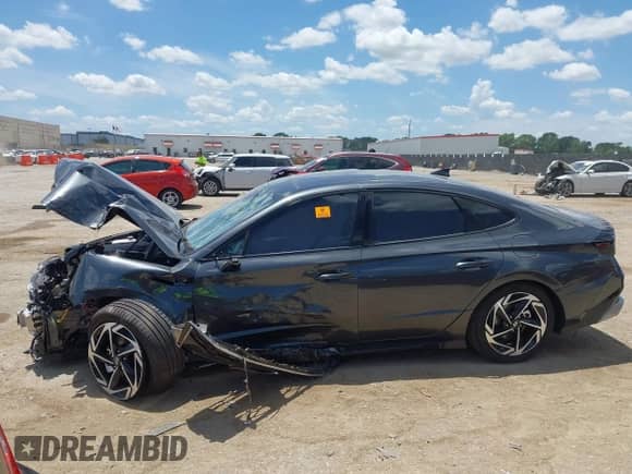 2025 Hyundai Sonata SEL Convenience with VIN KMHL14JA6SA506790, listed as a IAAI auction lot 42619984 with Not provided miles and . Bid and sale history available at DreamBid. Image 14.