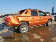 ✅ 2005 Chevrolet Avalanche LS • VIN: 3GNEC12Z15G214701 • Lot: 67073235. Listed on Copart with 185,163 mi. Free auction sales archive from the USA and detailed vehicle history report at DreamBid. Image 3.