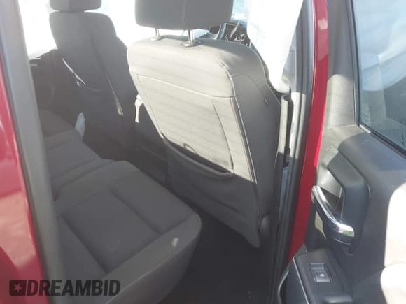 ✅ 2018 Chevrolet Silverado 1500 LT • VIN: 2GCVKREC3J1100655 • Лот: 43535361. Опубликован ранее на IAAI с пробегом 62 667 миль. Бесплатный доступ к архиву аукционных продаж из США и подробный отчёт об истории автомобиля на DreamBid. Изображение 8.