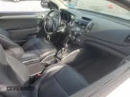 ✅ 2013 Kia Forte SX • VIN: KNAFW6A35D5742257 • Лот: 64628715. Опубликован ранее на Copart с пробегом 141 349 миль. Бесплатный доступ к архиву аукционных продаж из США и подробный отчёт об истории автомобиля на DreamBid. Изображение 8.