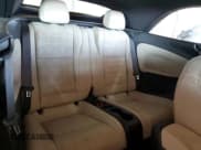 ✅ 2016 Buick Cascada Premium • VIN: W04WT3N57GG139612 • Lot: 90324125. Wystawiony na Copart z przebiegiem 108 986 mil. Bezpłatny archiwum sprzedaży aukcyjnych z USA i szczegółowy raport historii pojazdu na DreamBid. Zdjęcie 10.