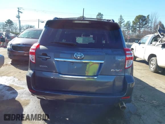 ✅ 2010 Toyota RAV4 Sport • VIN: JTMRK4DV9A5091854 • Lot: 41245673. Listed on IAAI with 142,689 mi. Free auction sales archive from the USA and detailed vehicle history report at DreamBid. Image 16.