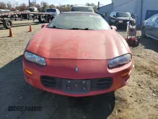 2000 Chevrolet Camaro z VIN 2G1FP22K7Y2147953, wystawiony jako Copart lot #77083694 z przebiegiem 183 066 mil mil oraz Czysty tytuł • Clean title. Historia ofert i sprzedaży dostępna na DreamBid. Obrazek 5.