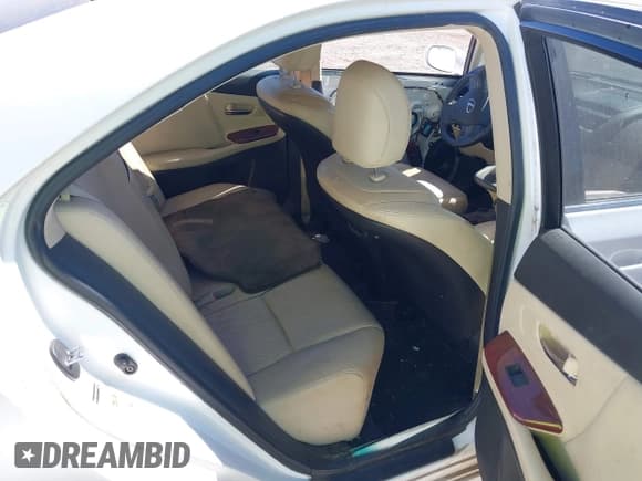 ✅ 2010 Lexus HS 250h Premium • VIN: JTHBB1BA9A2013218 • Lot: 43523970. Wystawiony na IAAI z przebiegiem Nie podano. Bezpłatny archiwum sprzedaży aukcyjnych z USA i szczegółowy raport historii pojazdu na DreamBid. Zdjęcie 8.