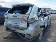 ✅ 2017 Jeep Grand Cherokee Altitude • VIN: 1C4RJFAG5HC651735 • Лот: 42716930. Опубликован ранее на IAAI с пробегом Не указан. Бесплатный доступ к архиву аукционных продаж из США и подробный отчёт об истории автомобиля на DreamBid. Изображение 18.